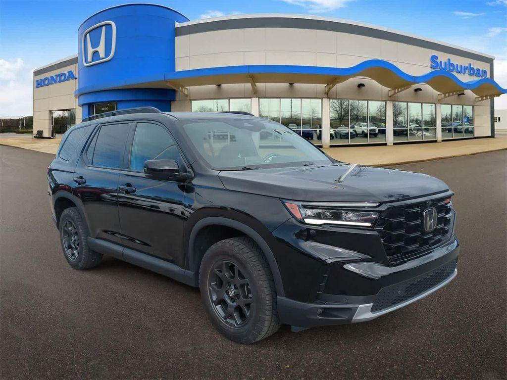 used 2023 Honda Pilot car, priced at $40,429