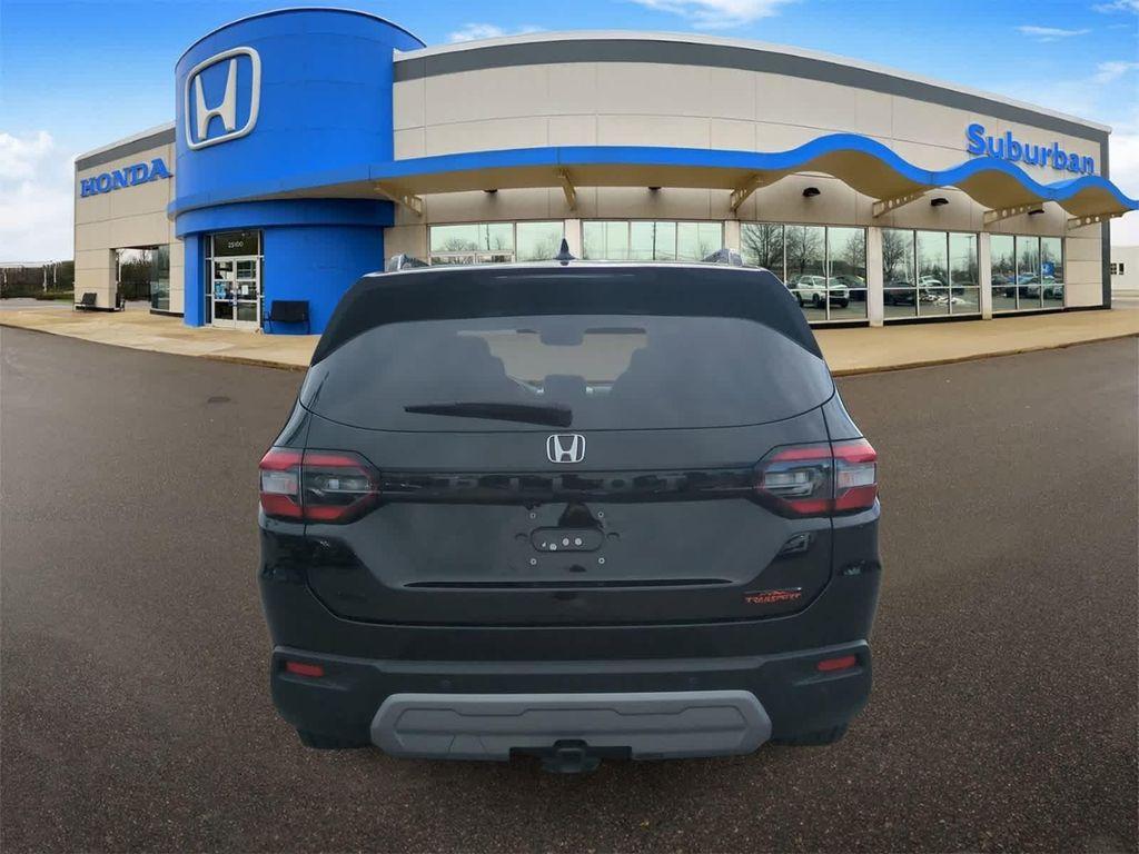 used 2023 Honda Pilot car, priced at $40,429