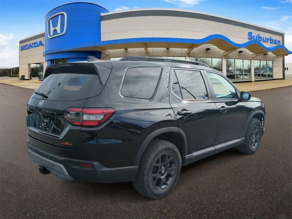 used 2023 Honda Pilot car, priced at $40,429
