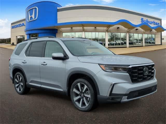 new 2025 Honda Pilot car, priced at $50,485