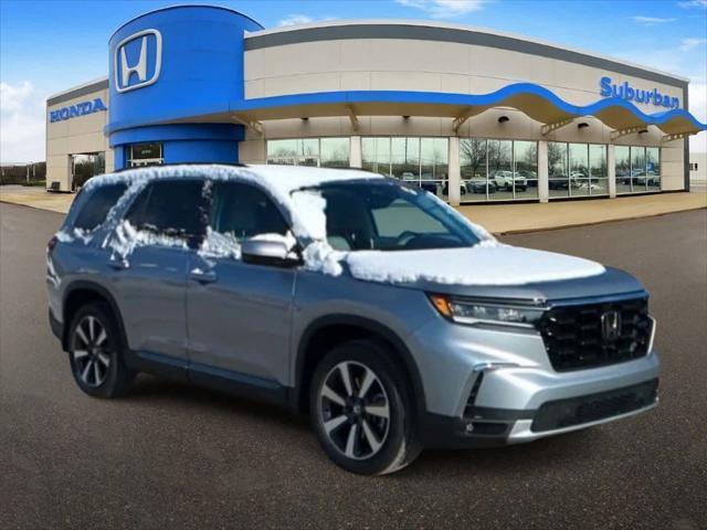 new 2025 Honda Pilot car, priced at $51,134