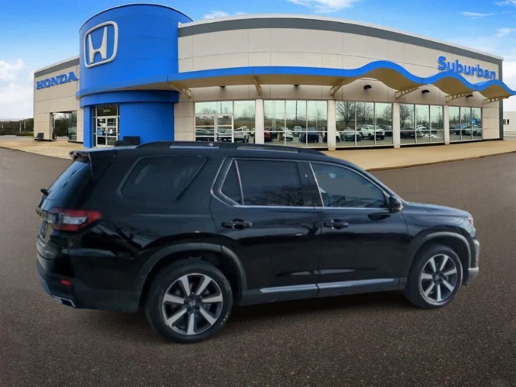 used 2024 Honda Pilot car, priced at $42,500