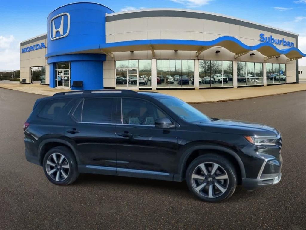 used 2024 Honda Pilot car, priced at $42,500