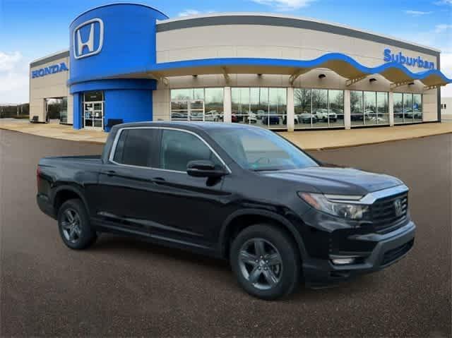 used 2023 Honda Ridgeline car, priced at $35,000