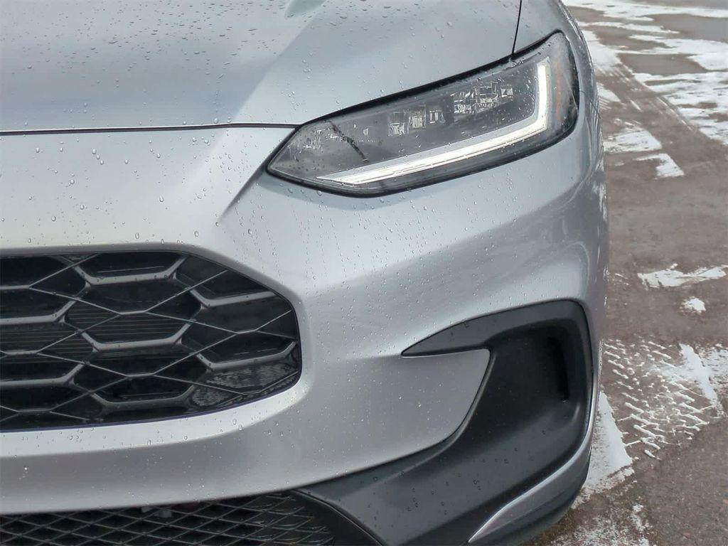 new 2025 Honda HR-V car, priced at $25,955