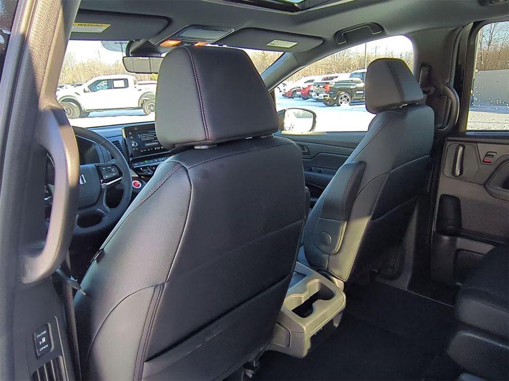 new 2026 Honda Odyssey car, priced at $43,482