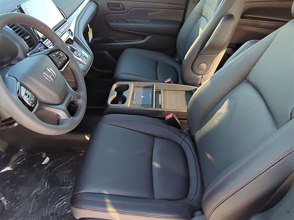 new 2026 Honda Odyssey car, priced at $43,482