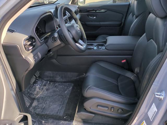 new 2025 Honda Pilot car, priced at $50,615