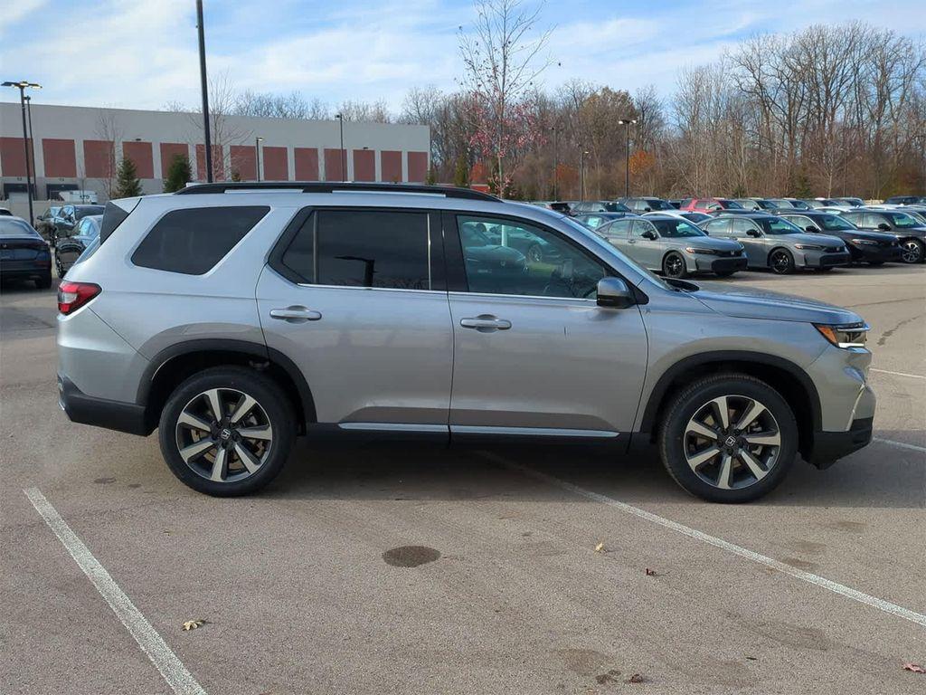 new 2025 Honda Pilot car, priced at $48,000