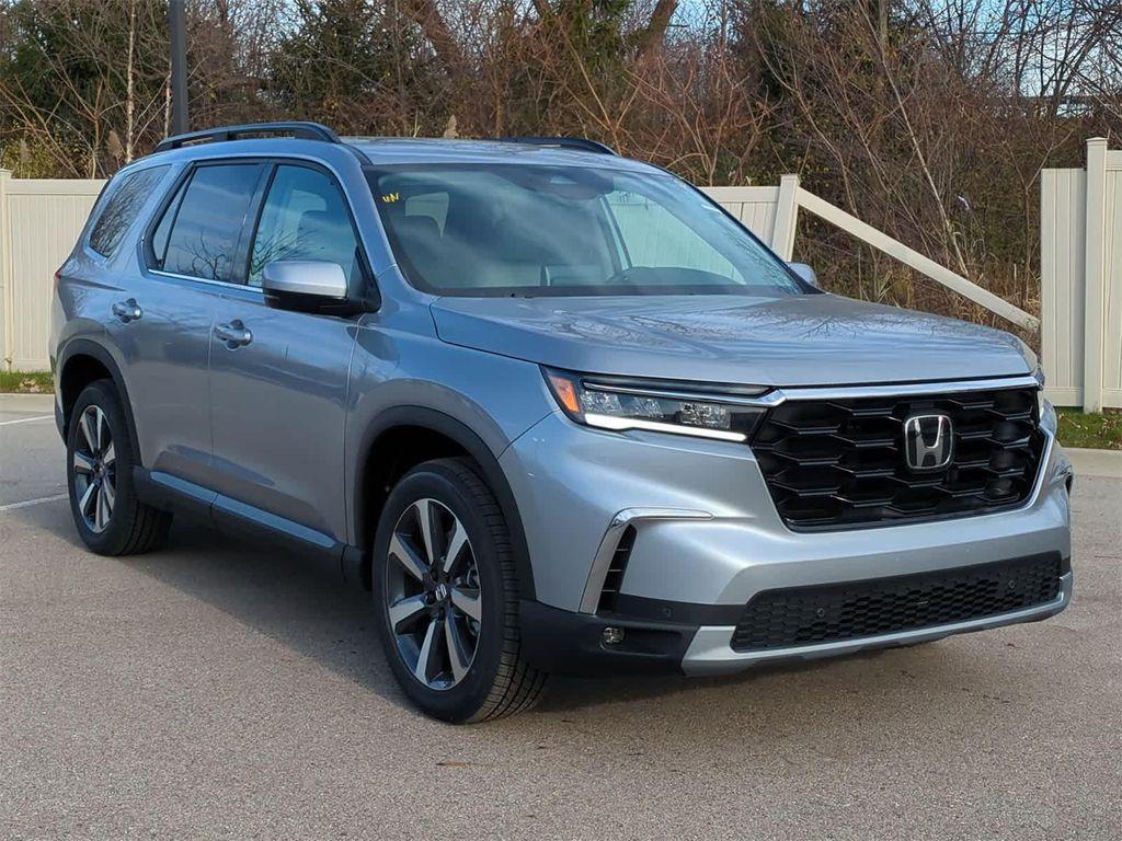 new 2025 Honda Pilot car, priced at $48,000