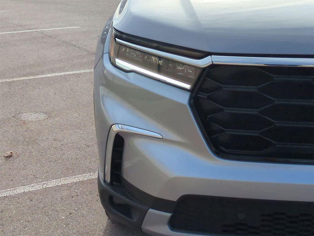 new 2025 Honda Pilot car, priced at $48,000