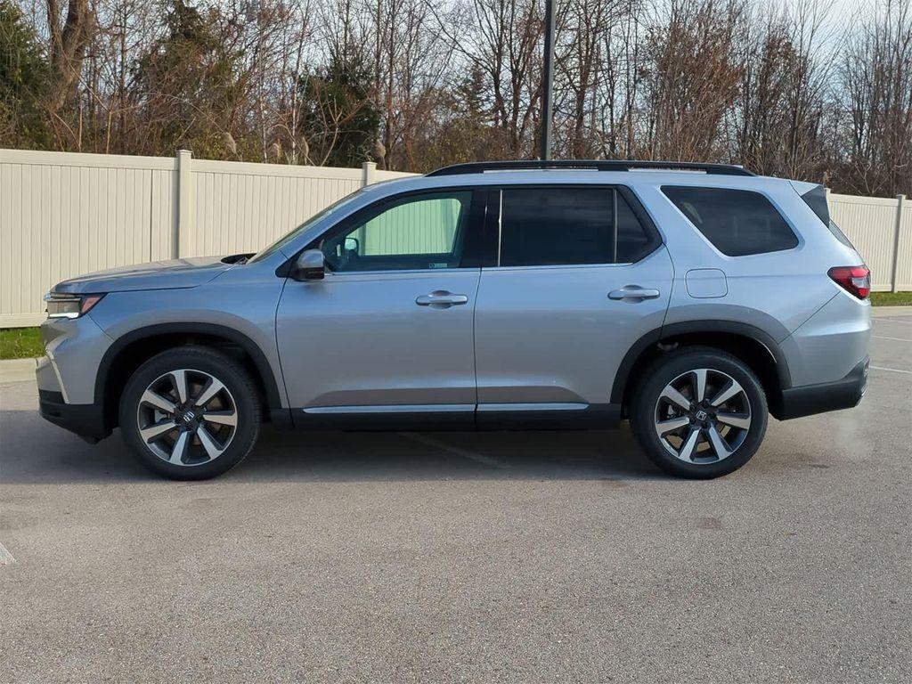 new 2025 Honda Pilot car, priced at $48,000