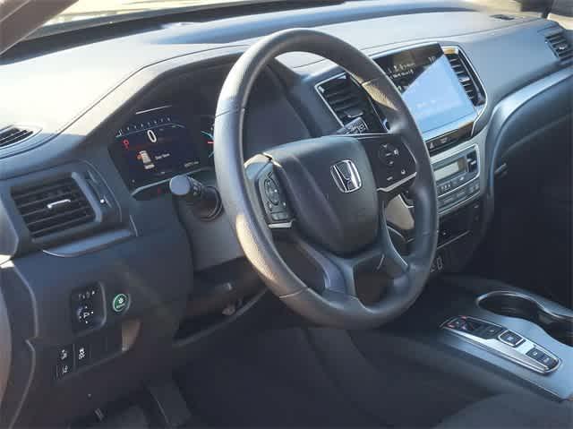 used 2022 Honda Pilot car, priced at $29,000