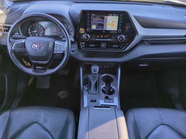 used 2021 Toyota Highlander car, priced at $27,000