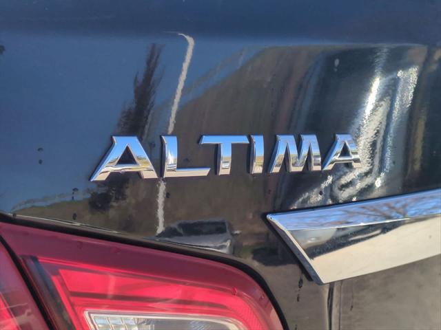 used 2018 Nissan Altima car, priced at $8,000