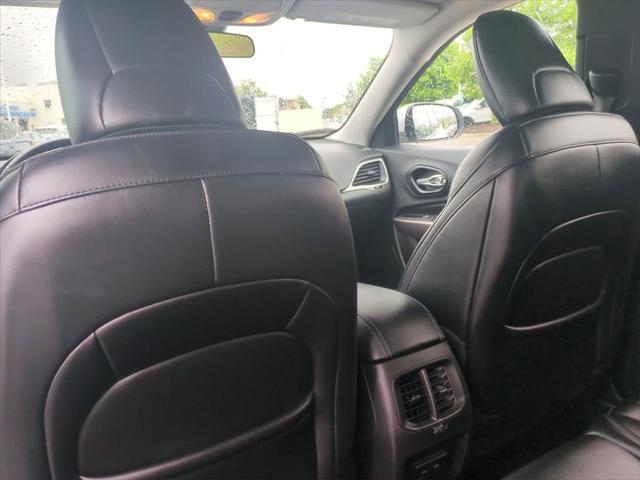 used 2019 Jeep Cherokee car, priced at $14,000