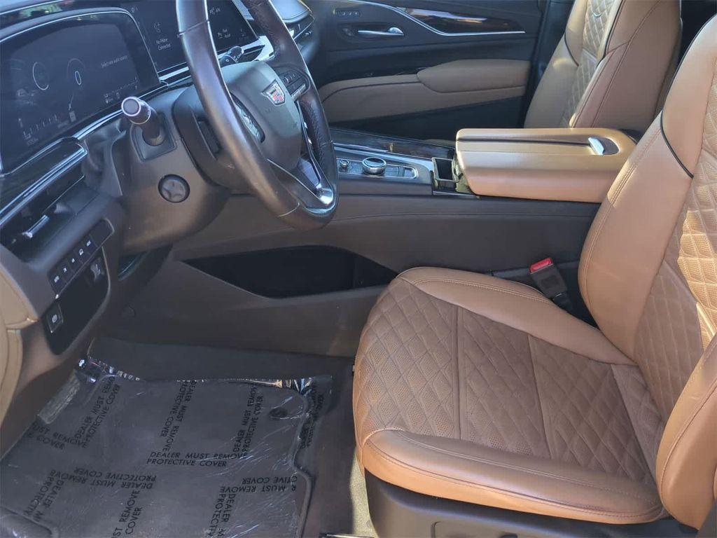 used 2023 Cadillac Escalade ESV car, priced at $67,974