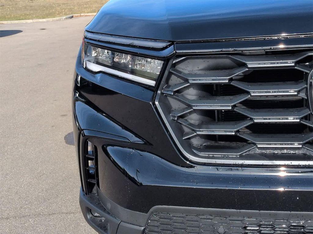 new 2025 Honda Pilot car, priced at $42,000