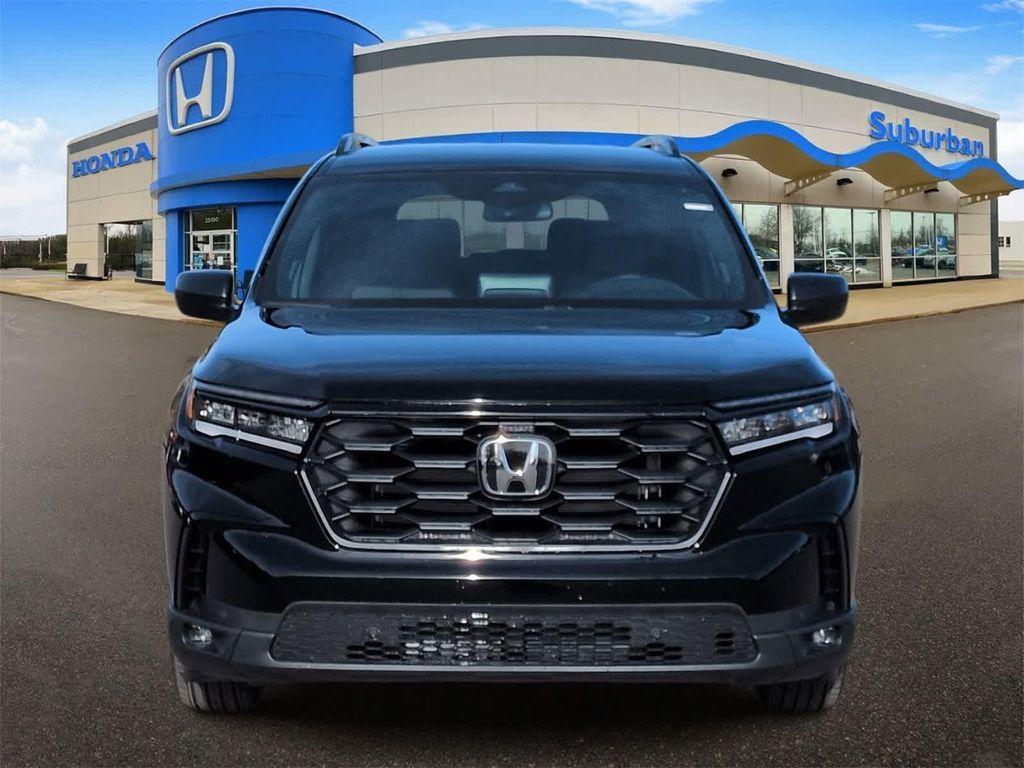 new 2025 Honda Pilot car, priced at $42,000