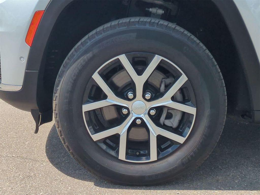 used 2024 Jeep Grand Cherokee L car, priced at $35,500