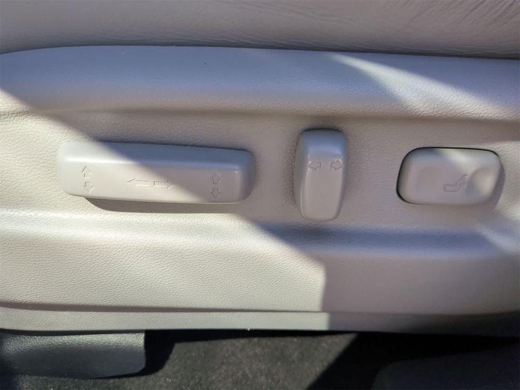 used 2021 Honda Pilot car, priced at $23,862