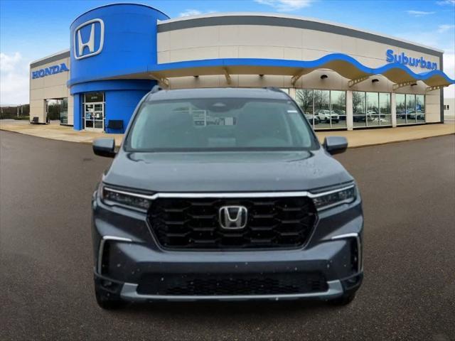 new 2025 Honda Pilot car, priced at $49,975