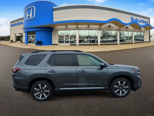 new 2025 Honda Pilot car, priced at $49,975