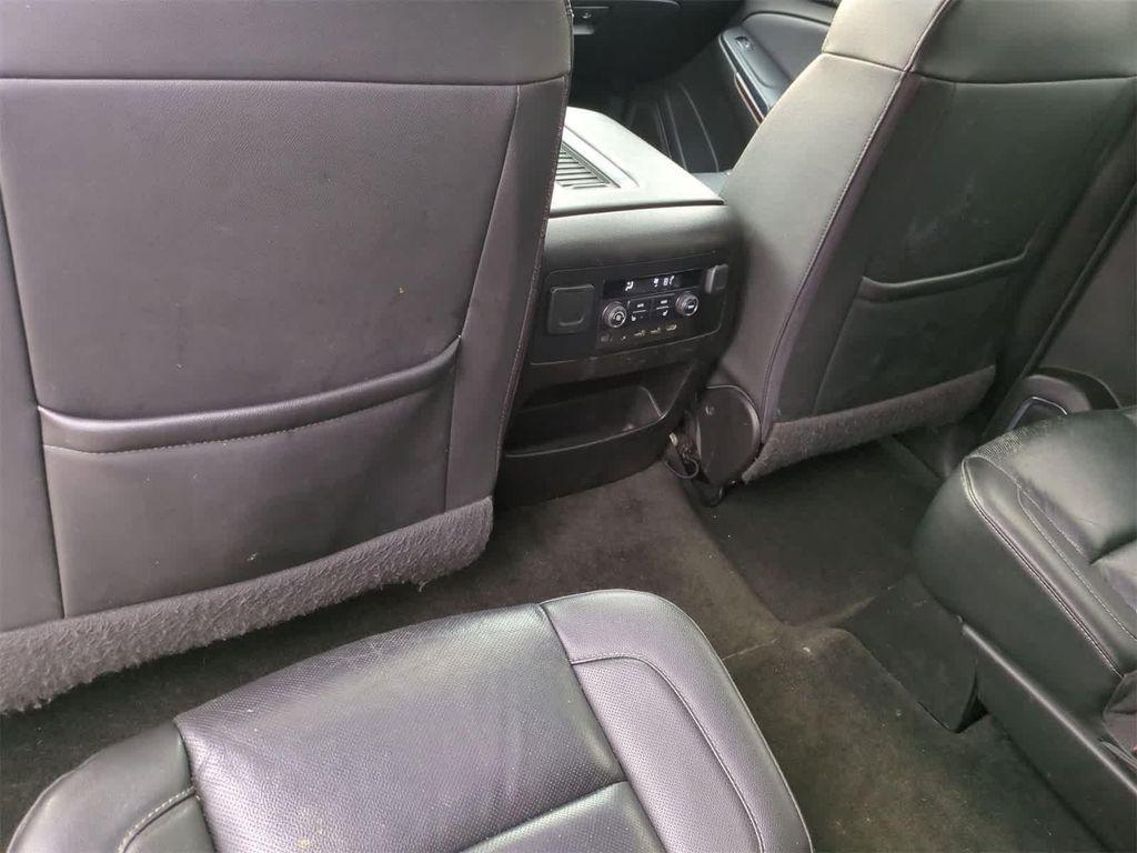 used 2017 GMC Yukon car, priced at $19,050