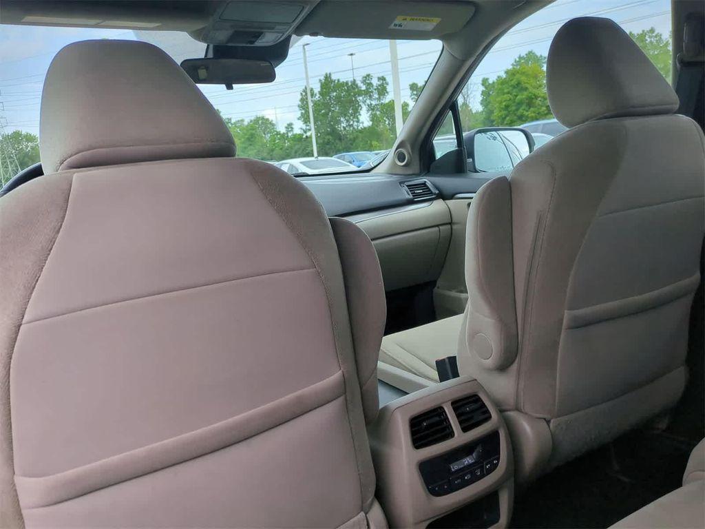 used 2021 Honda Pilot car, priced at $17,059