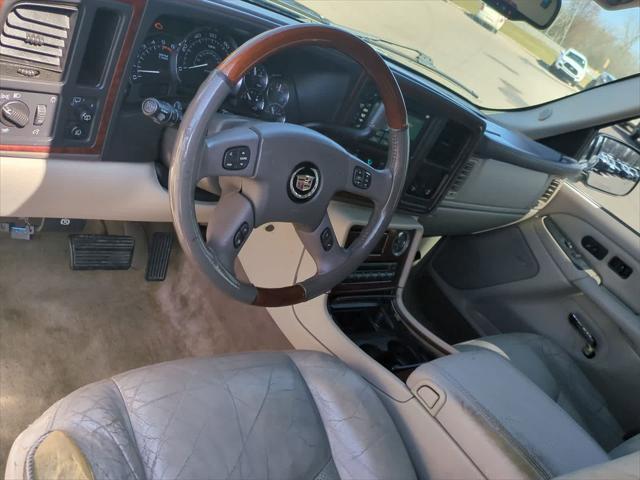 used 2005 Cadillac Escalade car, priced at $7,499