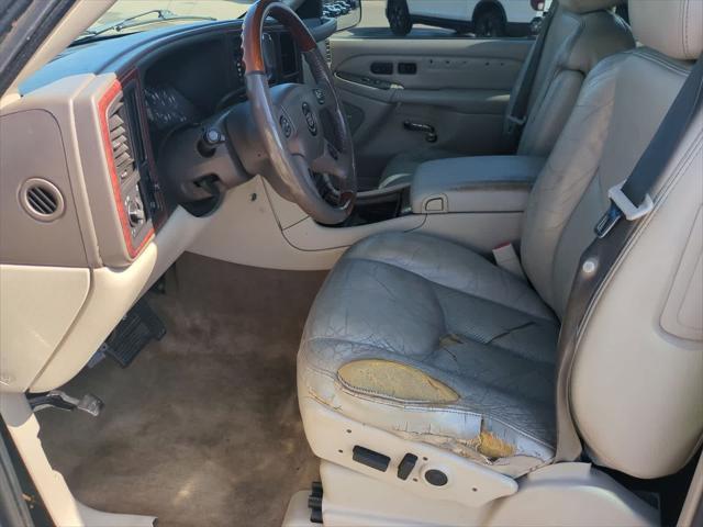 used 2005 Cadillac Escalade car, priced at $7,499