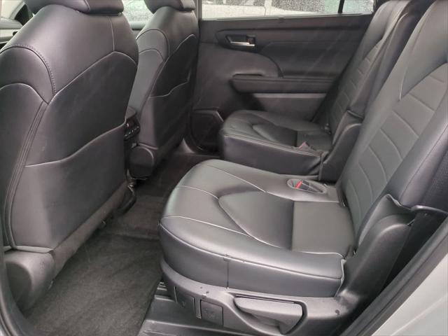 used 2023 Toyota Highlander car, priced at $38,000