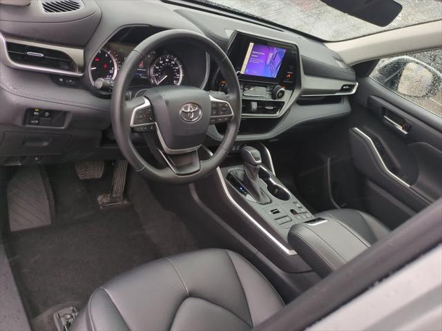 used 2023 Toyota Highlander car, priced at $38,000