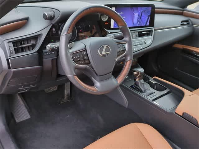 used 2023 Lexus ES 300h car, priced at $43,000