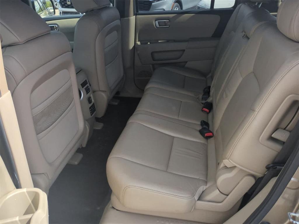 used 2011 Honda Pilot car, priced at $9,000