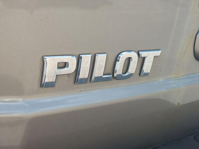 used 2011 Honda Pilot car, priced at $5,788