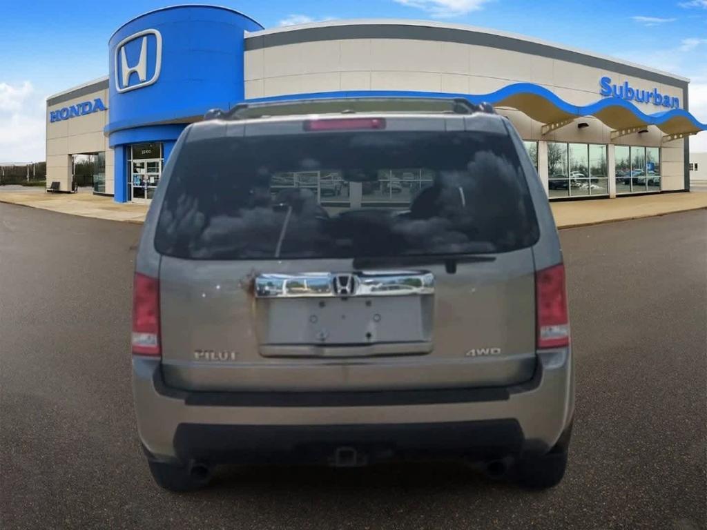 used 2011 Honda Pilot car, priced at $9,000