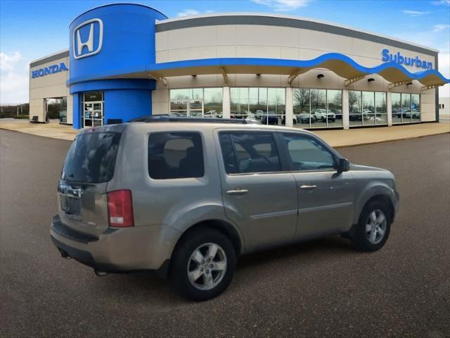 used 2011 Honda Pilot car, priced at $5,788