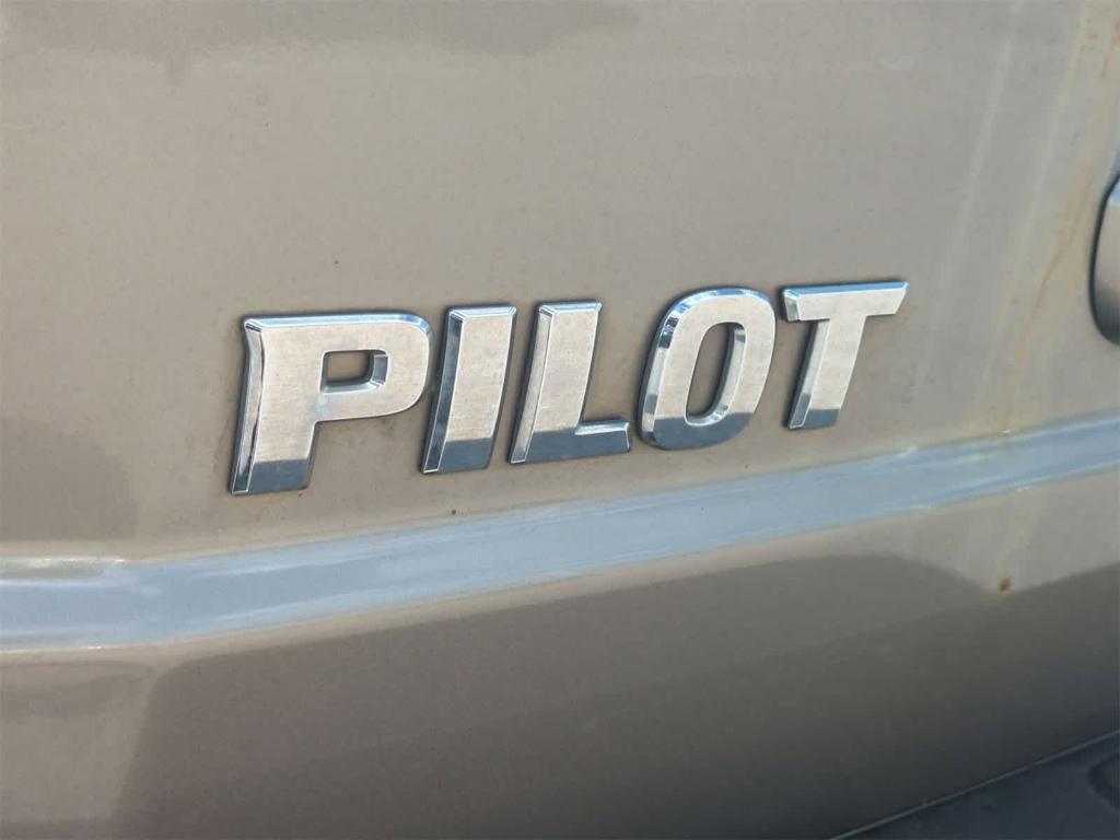 used 2011 Honda Pilot car, priced at $9,000
