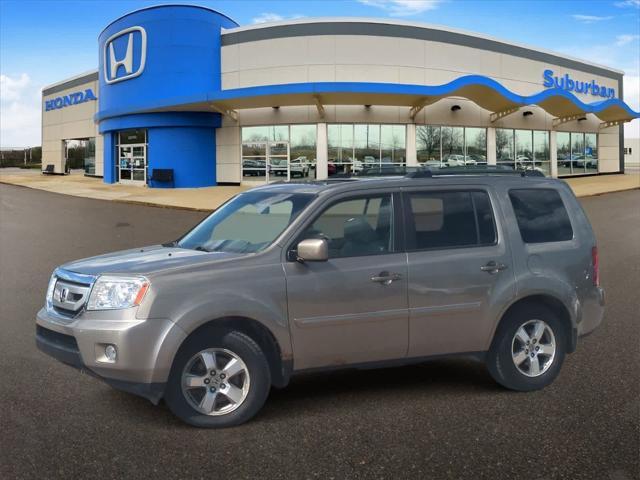 used 2011 Honda Pilot car, priced at $9,000