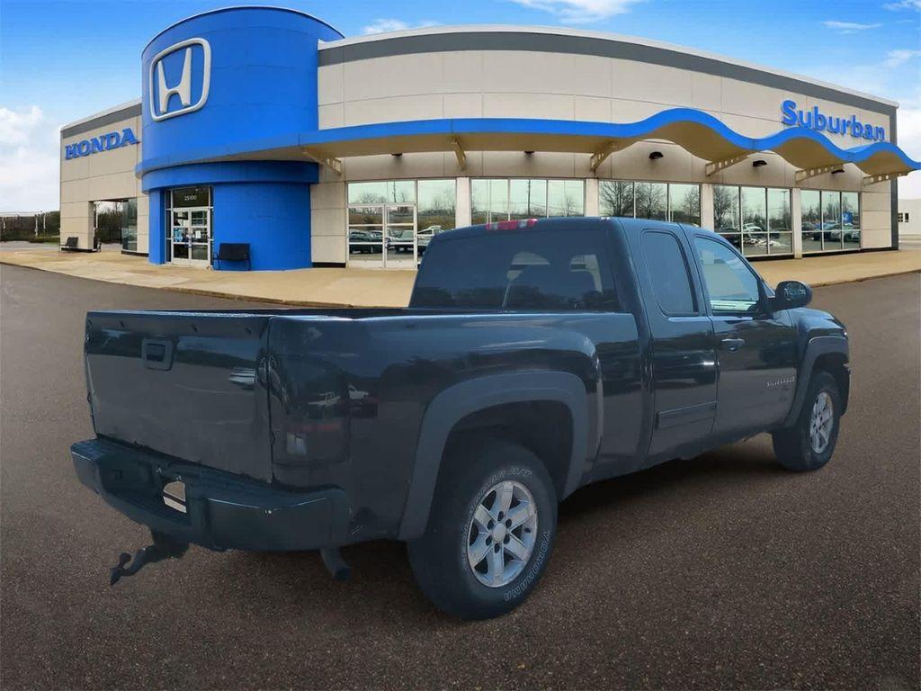 used 2009 Chevrolet Silverado 1500 car, priced at $3,555