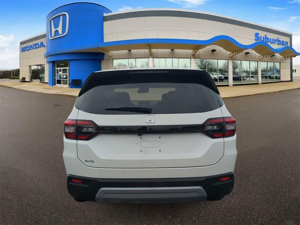 new 2025 Honda Pilot car, priced at $44,995