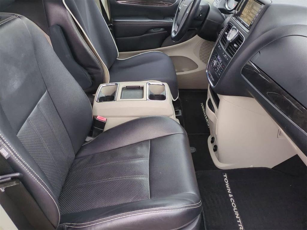 used 2014 Chrysler Town & Country car, priced at $6,744