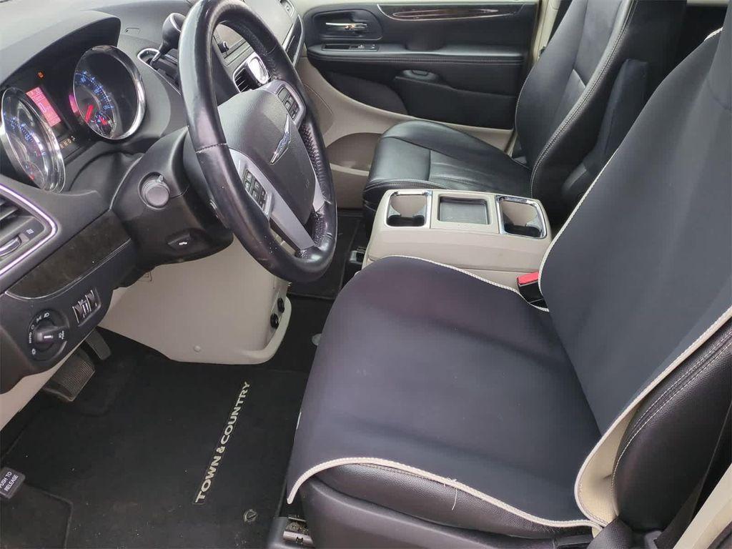 used 2014 Chrysler Town & Country car, priced at $6,744