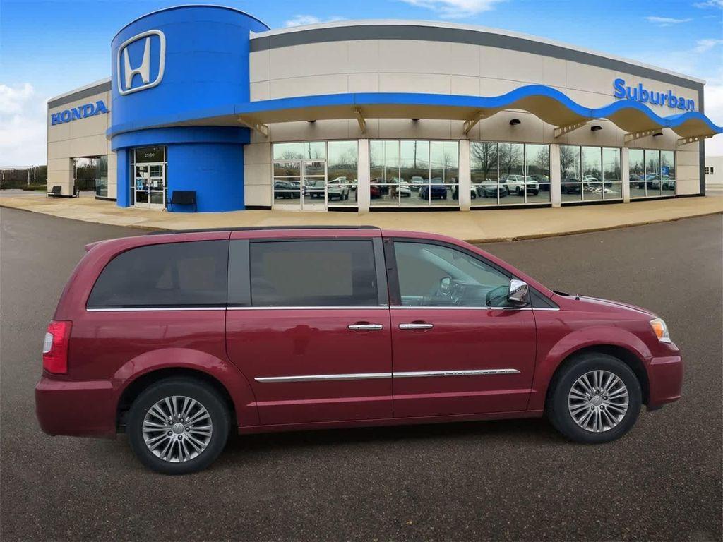 used 2014 Chrysler Town & Country car, priced at $6,744