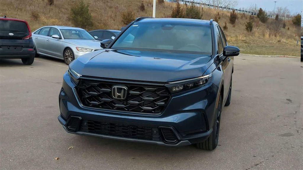 new 2026 Honda CR-V Hybrid car, priced at $39,683