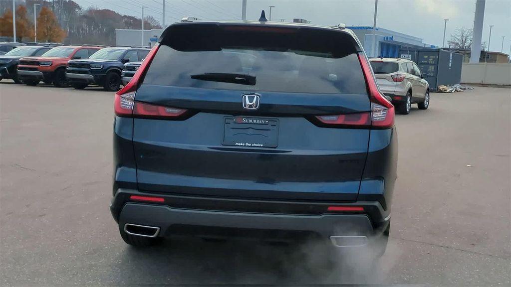 new 2026 Honda CR-V Hybrid car, priced at $39,683