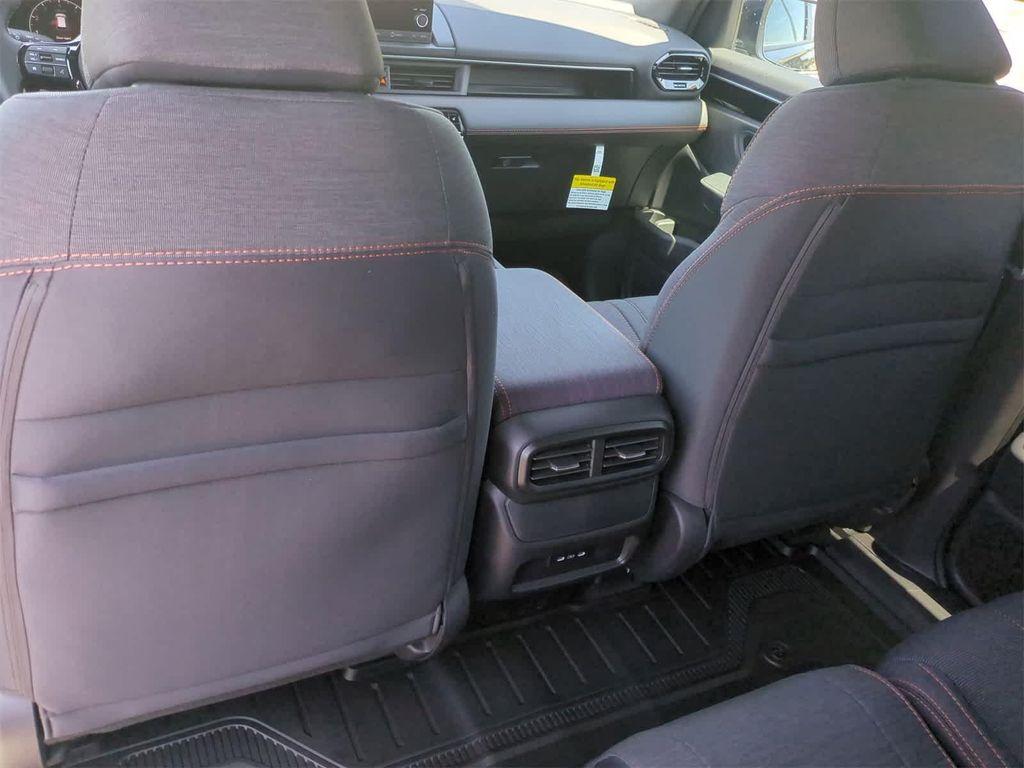 new 2025 Honda Pilot car, priced at $41,862