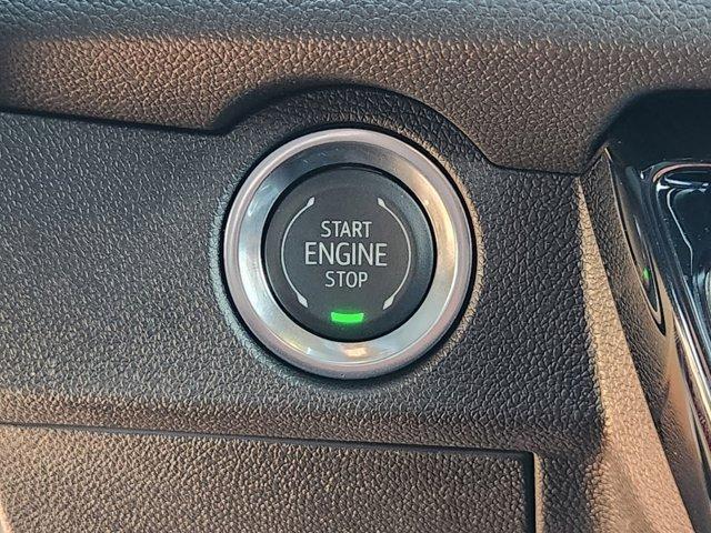 used 2025 Chevrolet Traverse car, priced at $51,499