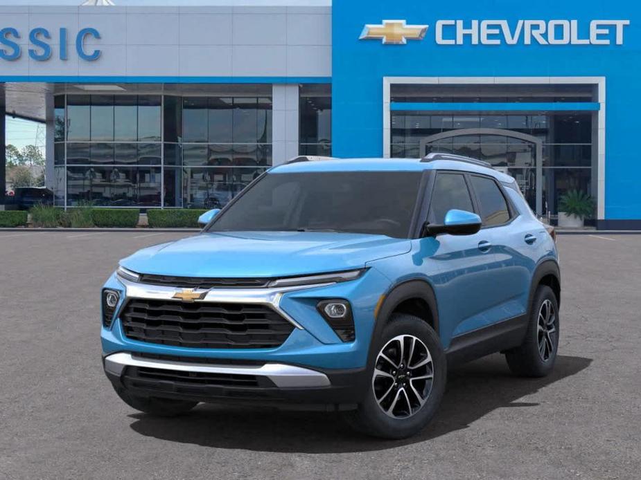 new 2025 Chevrolet TrailBlazer car, priced at $28,225